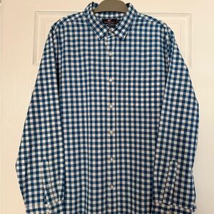Vineyard Vines Blue and White Checkered Men's Shirt